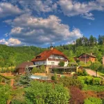 V Hluboke A Department Glamp 4* Vsetín