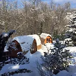 V Hluboke A Department Glamp 4*